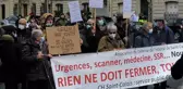 Fransa'da sağlık çalışanları yeniden sokağa indi