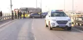 KARTAL'DA VİRAJI ALAMAYAN OTOMOBİL BARİYERLERE ÇARPTI