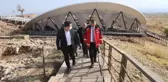MOBİL SAĞLIK EKİPLERİ, GÖBEKLİTEPE'DE ZİYARETÇİLERE AŞI YAPTI