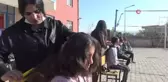 Gönüllü kuaförlerden köy okullarında saç bakımı