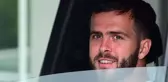 Beşiktaş'ta bir ayrılık kararı daha! Yıldız futbolcu Pjanic yakınlarıyla vedalaştı