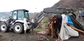 Plajlar bölgesindeki yapıları belediye ekipleri yıktı
