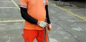 TEMİZLİK İŞÇİSİ, BULDUĞU PARA DOLU CÜZDANI YİNE SAHİBİNE ULAŞTIRDI