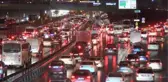 İSTANBUL'DA HAFTANIN İLK İŞ GÜNÜNDE TRAFİK YOĞUNLUĞU YÜZDE 75'E ULAŞTI