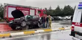 Kırmızı ışıkta geçen kamyonet, otomobile çarptı: 2 yaralı