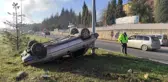 Arkadan çarpıp kaçtı, takla atan otomobilin sürücüsü yaralandı