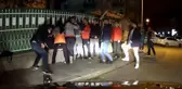 Son dakika haberi! Sopa, yumruk ve tekmelerin havada uçuştuğu kavga anbean kameraya yansıdı