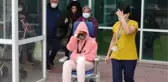 Trafik kazasında sevgilisini kaybeden şarkıcı Gülçin Ergül, hastaneden taburcu edildi