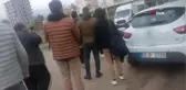 Son dakika haber... Adana'da bir otomobil öğrencilere çarptı: 1 ölü, 1 yaralı