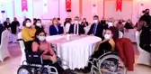 KIRKLARELİ - Şarkıcı Metin Şentürk, engellilere moral için konser verdi