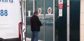Kız arkadaşa laf atma kavgasında bıçaklanarak öldürüldü (2)