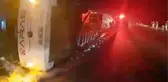 Son dakika haberi: Kars'ta yolcu otobüsü devrildi; 3 ölü, 10 yaralı (2)
