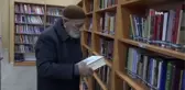 88'lik Şehmuz dede kütüphaneden çıkmıyor