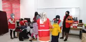 Türk Kızılay Çubuk'ta ihtiyaç sahibi ailelerin çocuklarını sevindirdi
