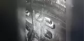 Evlerin bahçe kapılarını çalan 2 şüpheliden biri yakalandı
