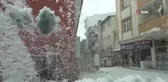 Ardahan'ın Posof ilçesinde köy yolları kapandı, okullar tatil edildi