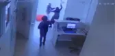 DOKTORU BIÇAKLADI; 21 GÜNLÜK TEDAVİSİNİN ARDINDAN SAVCILIKÇA SERBEST BIRAKILDI