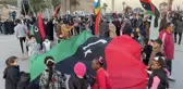 Libyalılar egemenliklerinin 70'inci yılını Şehitler Meydanı'nda kutladı