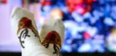 Yılbaşında 'pijama, terlik, televizyon' keyfi 400 lira