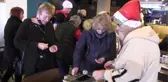 Didim'de yaşayan yabancılar, barınak hayvanları için kermes düzenledi