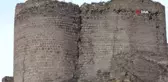 Oltu kalesi gövdesinde yarıklar oluştu
