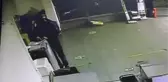 Şişli'de tezgahtan cep telefonu çalan hırsız tutuklandı
