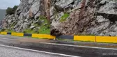 Marmaris'te sağanak yağış nedeniyle yollar kapandı, işyerlerini su bastı