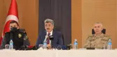 VALİ BİLMEZ 2021'DE VAN SINIRINDA 120 BİNE YAKIN GÖÇMEN ENGELLENDİ