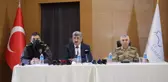 Vali Bilmez: 