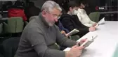 Yeni yılı kitap okuyarak karşıladılar