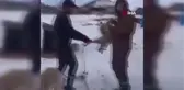 Yaralı halde yakaladıkları tilkiye böyle eziyet ettiler