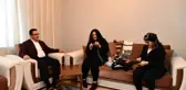 Mustafakemalpaşa'da ilmek ilmek sevgi örüyorlar