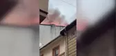 Fatih'te 4 katlı binanın çatısında çıkan yangın söndürüldü