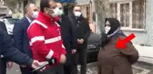 İmamoğlu'na sevgi gösterisinde bulunan yaşlı kadının yakasında mikrofon mu vardı? Sosyal medyada espriler havada uçuşuyor