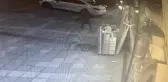 ÜMRANİYE'DE AYNI MAĞAZAYA GELEN KADIN HIRSIZ YARIM SAAT ARAYLA 3 HALI ÇALDI