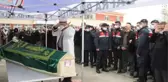 ANNESİ AVUKAT DİLARA'YI 'KATİLİNE Mİ AŞIK OLDUN YAVRUM' DİYEREK UĞURLADI -1