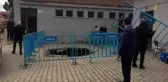 Okul bahçesinde korkutan göçük