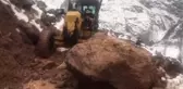 Sason'da heyelan nedeniyle kapanan Sarıyayla grup yolu ulaşıma açıldı