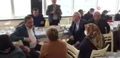 Emekliye ayrılan belediye personellerine teşekkür plaketi