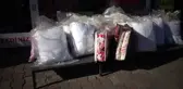 3 kişilik organize battaniye hırsızlığı kamerada