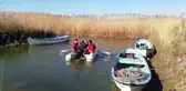 BALIKESİR - Manyas Gölü'nde kaybolan balıkçıyı arama çalışmaları sürüyor