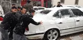 Kar yağdı yollar buz pistine döndü
