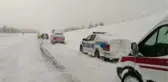 Kar nedeniyle 2 çatı çöktü, yollarda ulaşım aksadı