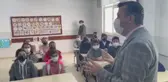 Derse giren Çıldır Kaymakamı Bayram, öğrencilere doğanın önemini anlattı
