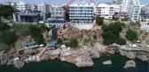 FALEZLERDE DENİZE SIFIR BİNA İÇİN YIKIM KARARI