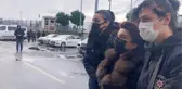 Son Dakika: Cumhurbaşkanı'na hakaret eden gazeteci Sedef Kabaş adliyeye sevk edildi! İşte gözaltından ilk görüntü