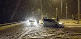 Çorum'da kar yağışı etkili oldu, karayolunda ekipler seferber oldu