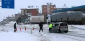Sivas-Malatya kara yolu yoğun kar nedeniyle ulaşıma kapandı