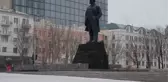Ukrayna'da troleybüs istasyonuna düzenlenen havan topu saldırısının yedinci yıldönümünde hayatını kaybedenler anıldı