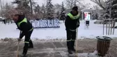 Çubuk'ta karla mücadele çalışmaları sürüyor